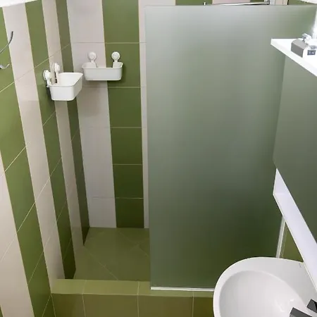 Апартаменты Colorful Studio With Balcony - Free Parking *