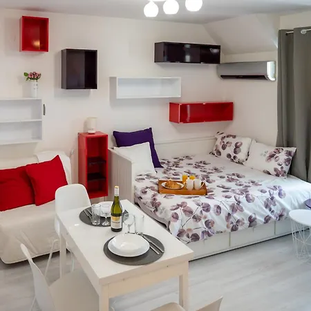Colorful Studio With Balcony - Free Parking Sofya