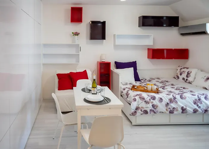 Colorful Studio With Balcony - Free Parking Sofya