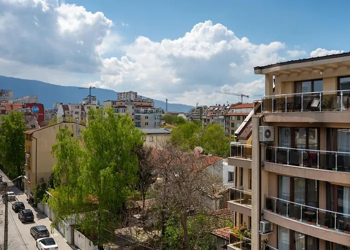 Colorful Studio With Balcony - Free Parking Apartment Sofia