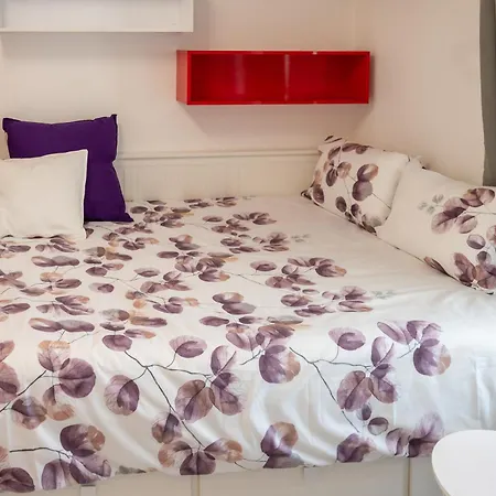 Colorful Studio With Balcony - Free Parking * Sofia